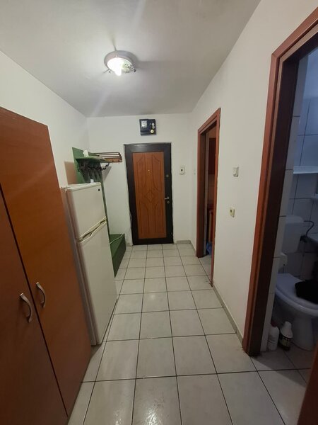 Constantin Brancusi Garsioniera de inchiriat - la un (1) minut metrou