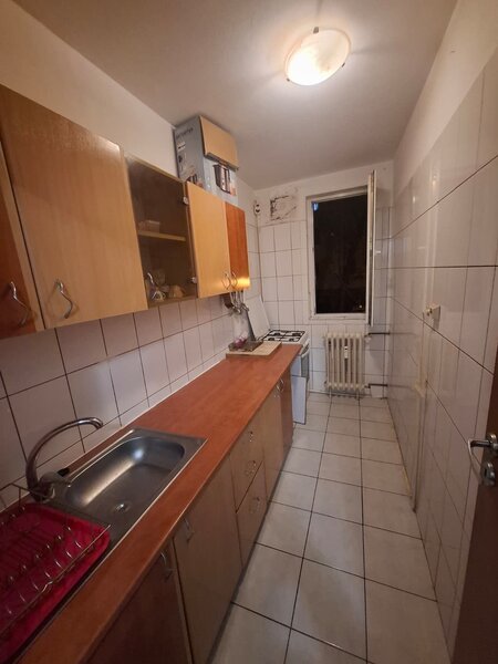 Constantin Brancusi Garsioniera de inchiriat - la un (1) minut metrou